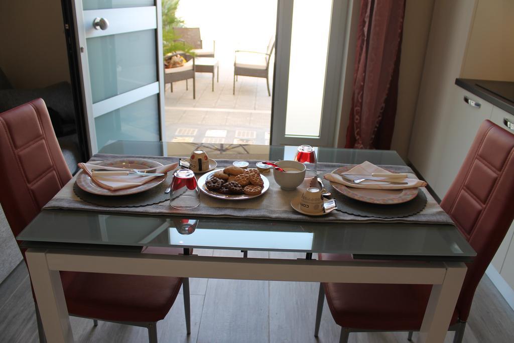 Appartamenti Sole&Mare بولينيانو آ ماري الغرفة الصورة